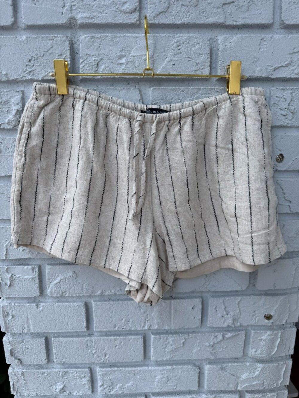 Robertson & Rodeo Striped Linen-Blend Shorts Size Medium
